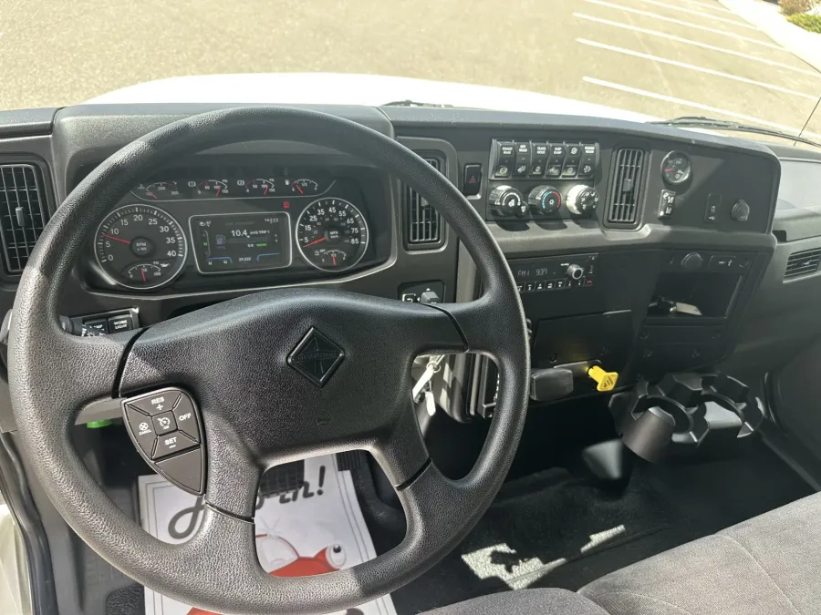 2022 International MV607 | Photo 12 of 13