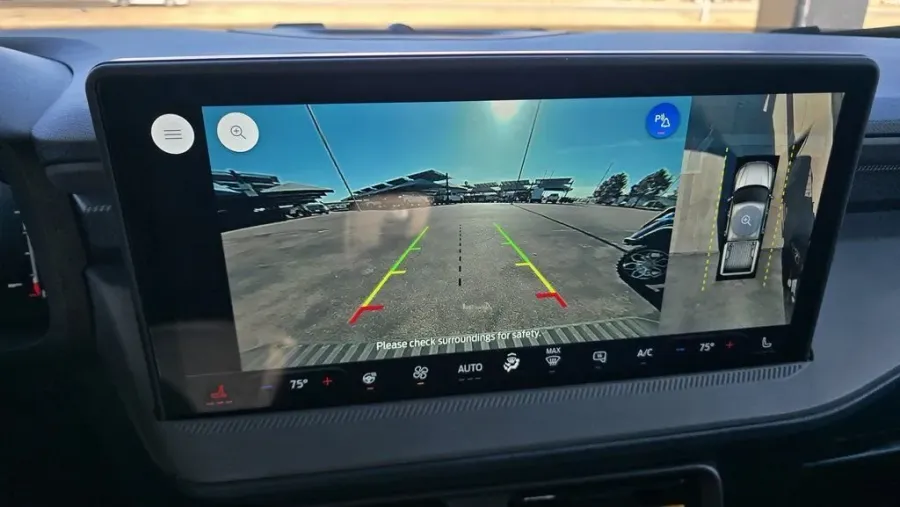 2025 Ford Maverick | Photo 23 of 32