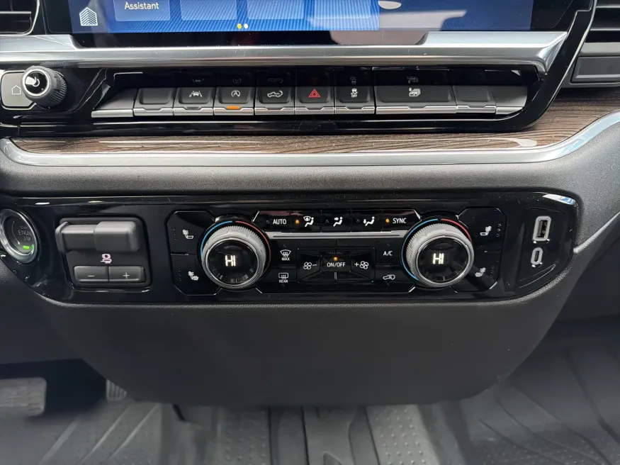 2026 Chevrolet Silverado 1500 RST | Photo 16 of 19