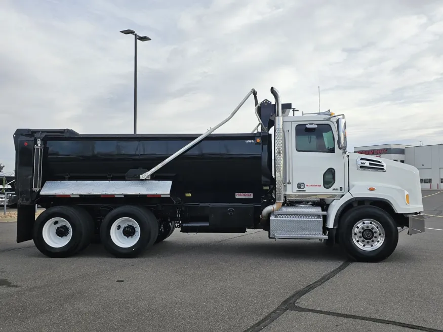 2022 Western Star 4700SB | Photo 8 of 13