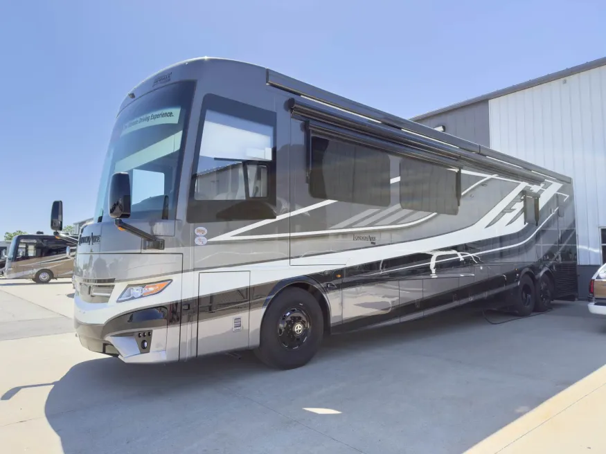 2027 Newmar London Aire 4569 | Photo 6 of 45