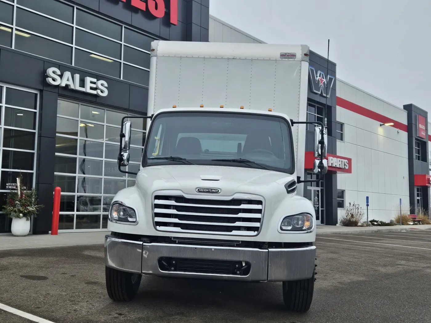 2026 Freightliner M2 106 | Photo 2 of 11