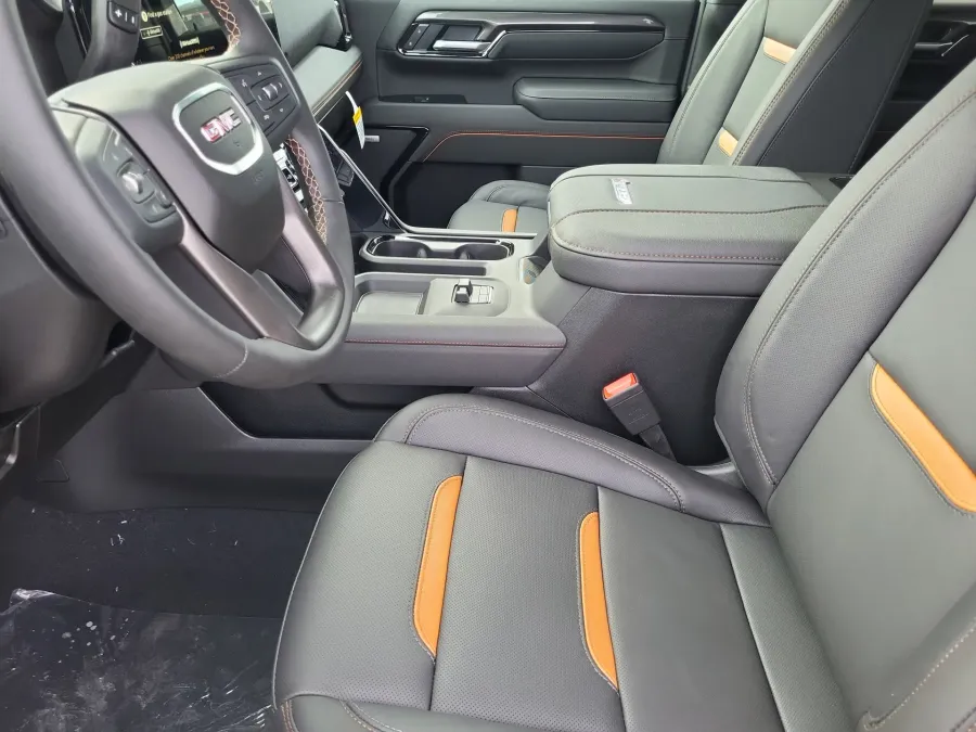 2026 GMC Sierra 2500HD AT4 | Photo 8 of 23