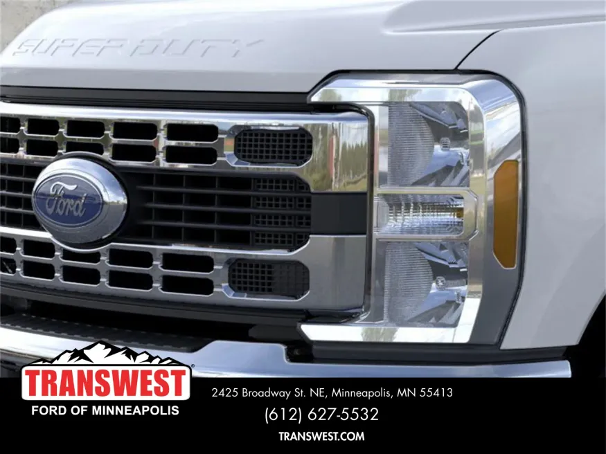 2026 Ford Super Duty F-350 | Photo 17 of 22