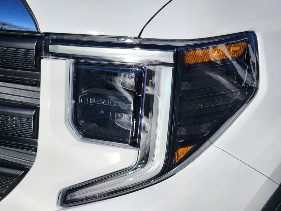 2026 GMC Sierra 1500 Pro | Photo 6 of 21