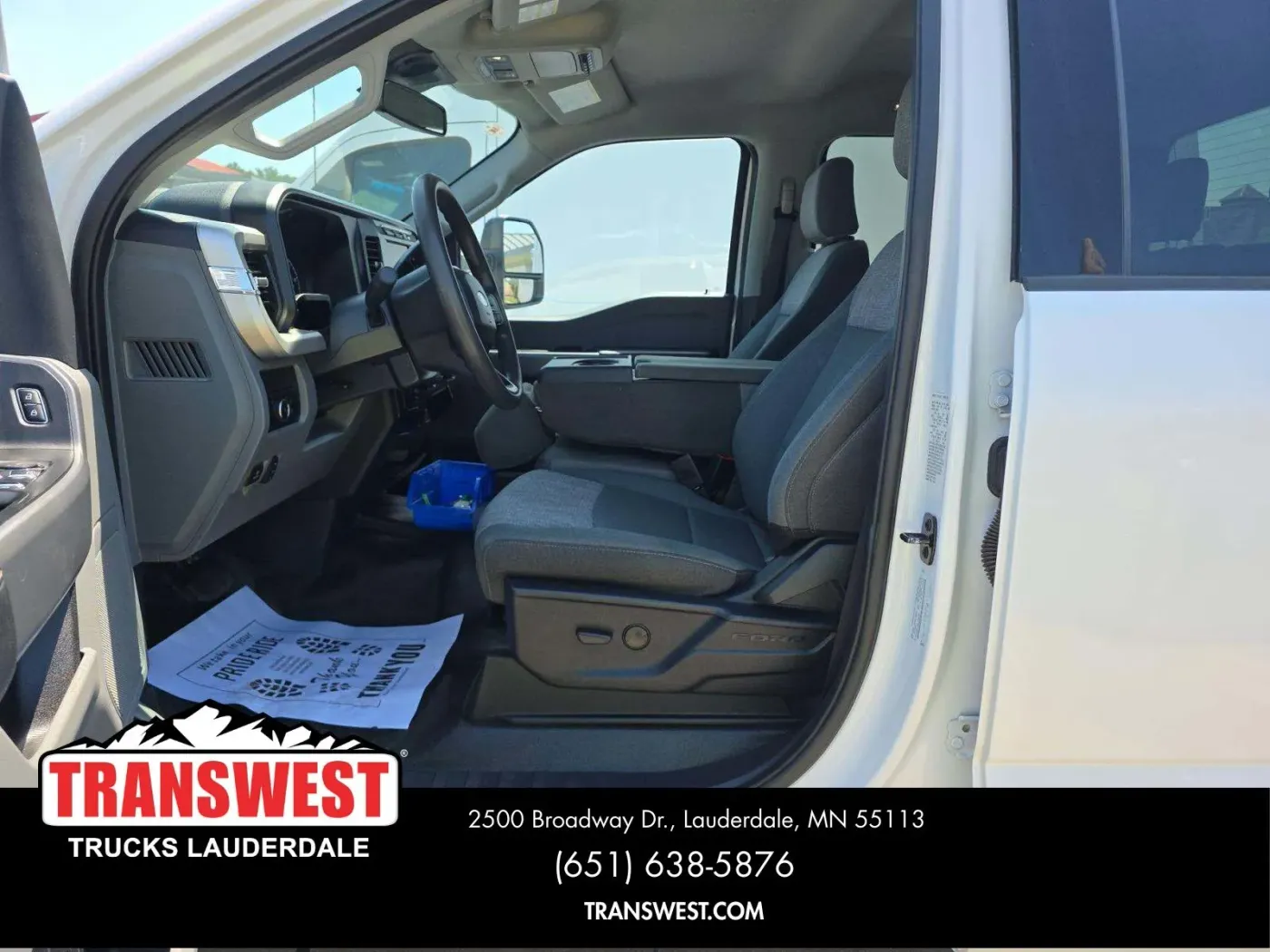 2024 Ford Super Duty F-550 XLT | Photo 4 of 7