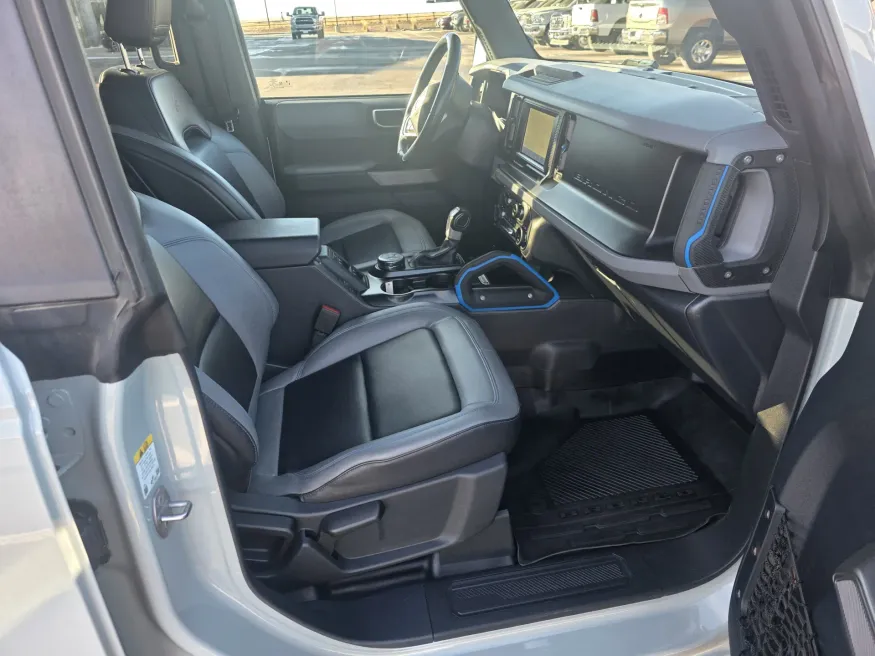 2022 Ford Bronco | Photo 18 of 23