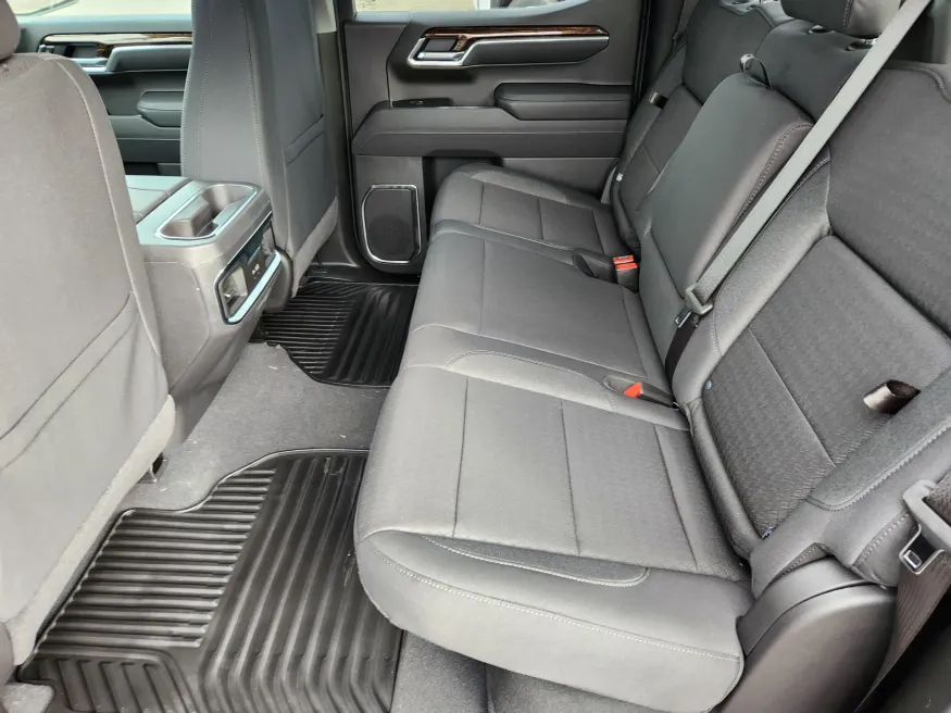 2026 GMC Sierra 1500 Elevation | Photo 20 of 23