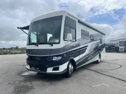 2026 Newmar Bay Star 3225 | Thumbnail Photo 9 of 23