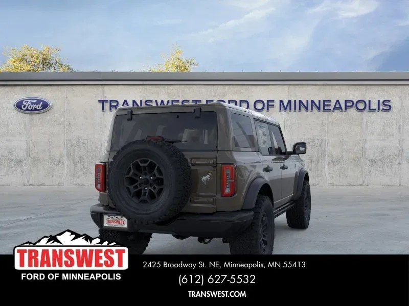2026 Ford Bronco Badlands | Photo 7 of 25