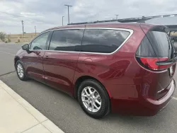 2023 Chrysler Pacifica Touring L | Thumbnail Photo 5 of 24