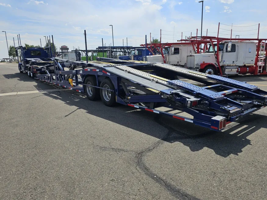 2022 Western Star 4900FA | Photo 12 of 27