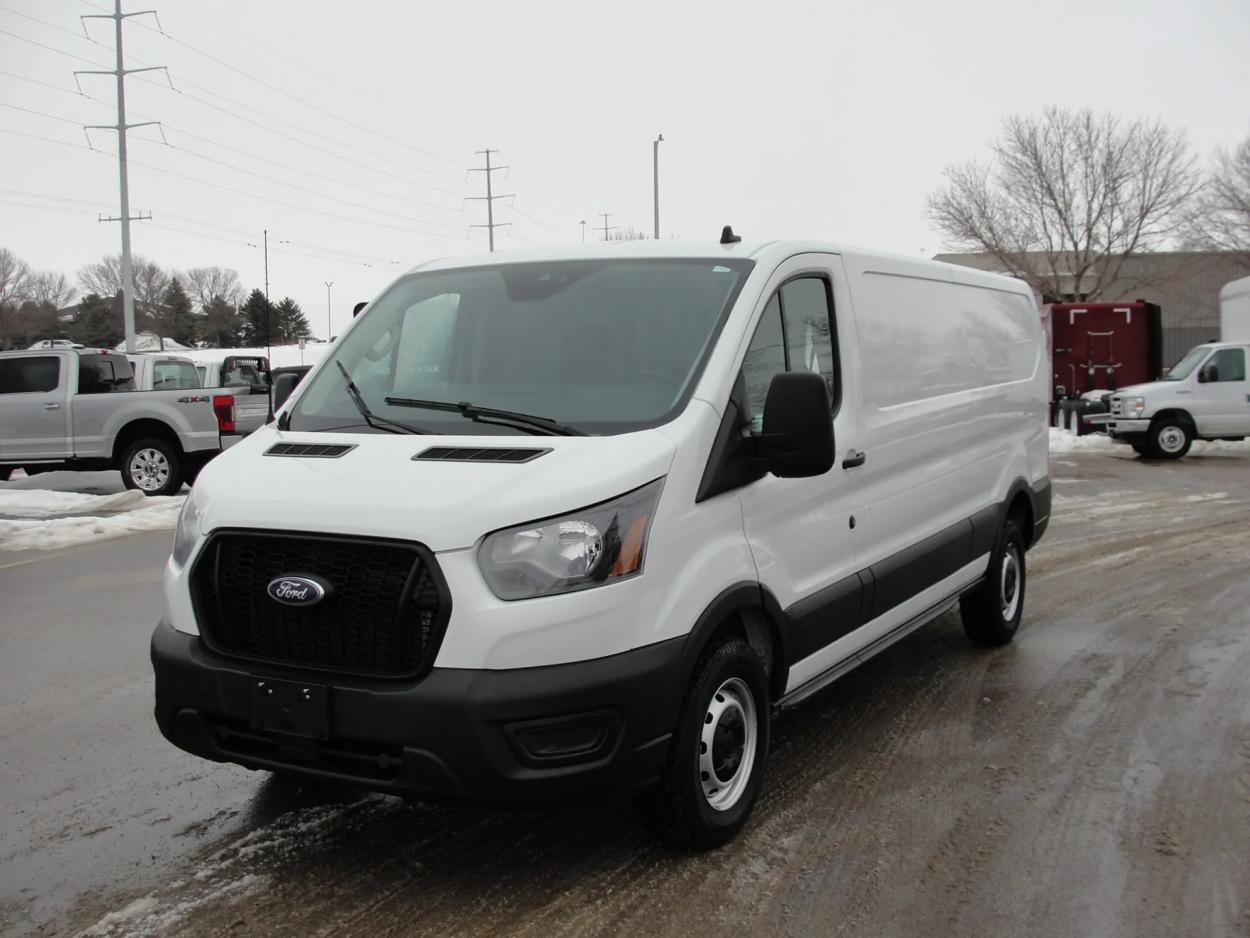 2022 Ford Transit | Photo 1 of 11