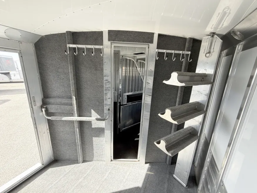 2010 4 Star 3HGN | Photo 7 of 17