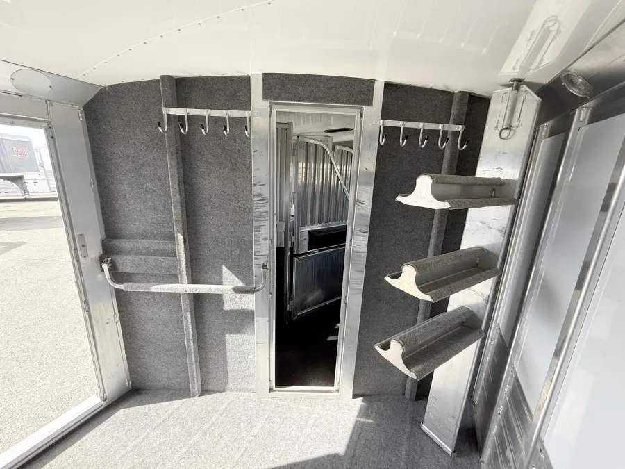 2010 4 Star 3HGN | Photo 7 of 17