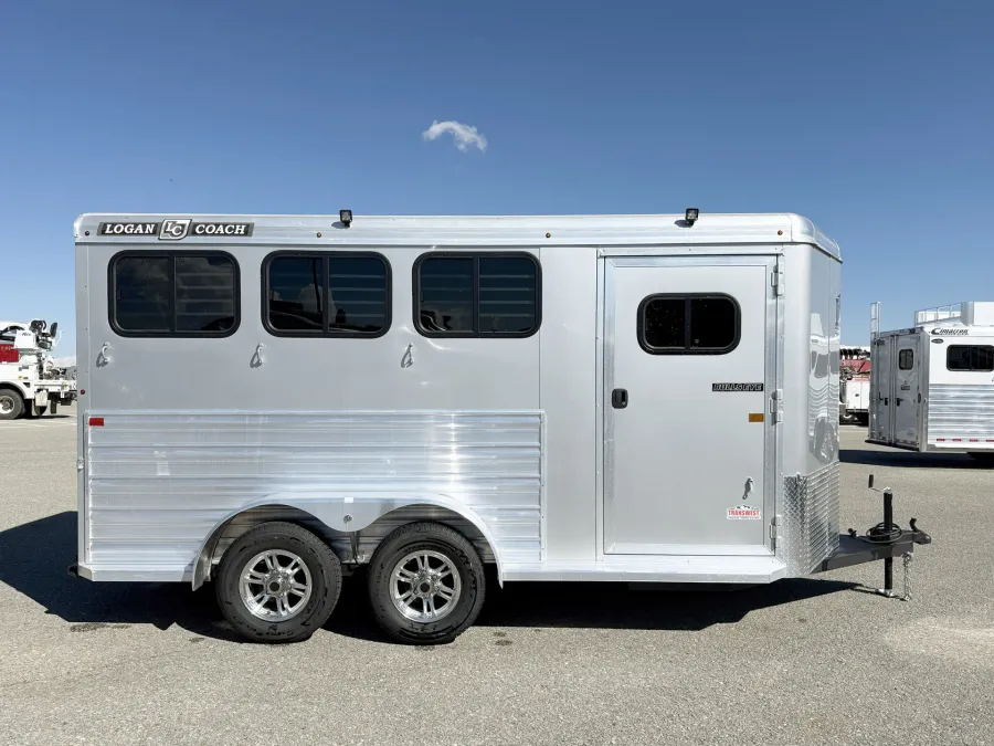 2025 Logan Coach Bullseye 3HBP | Photo 3 of 13