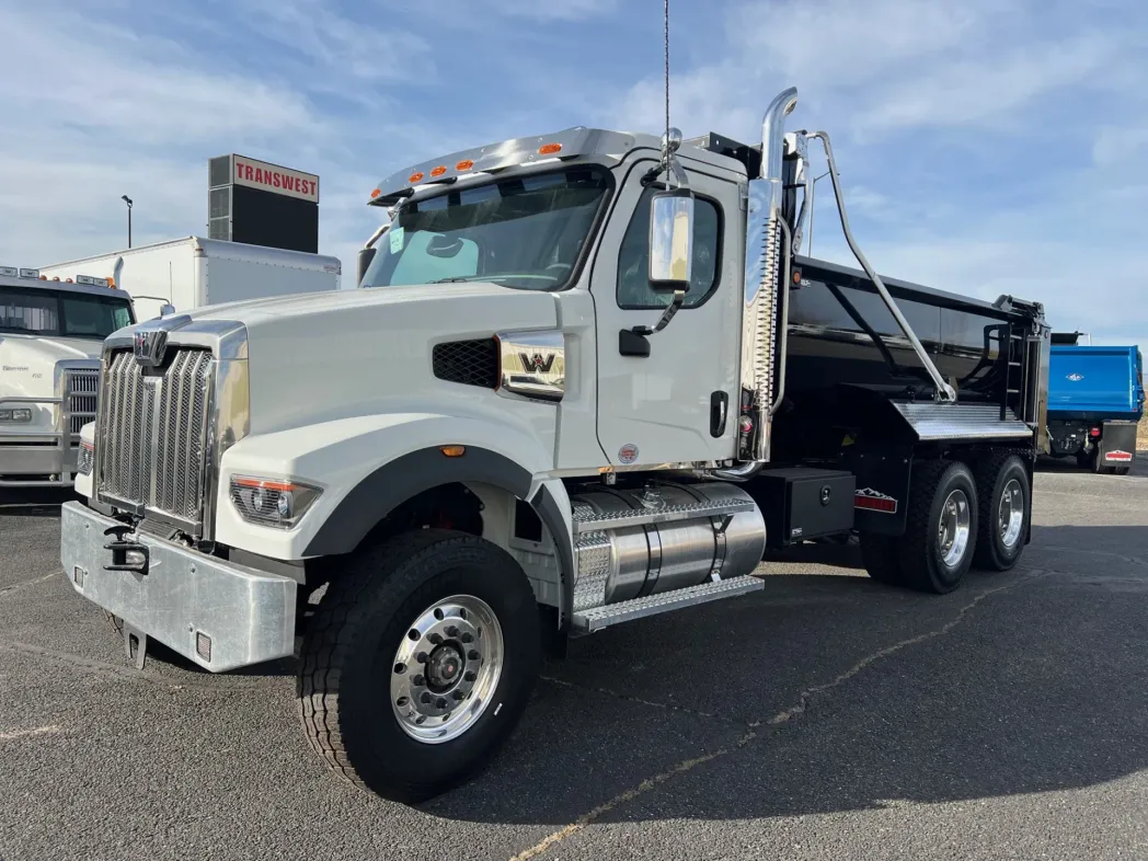 2025 Western Star 49X 
