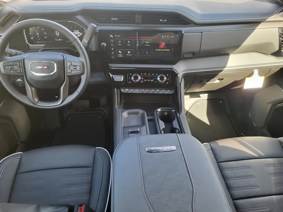 2026 GMC Sierra 2500HD AT4X | Photo 24 of 32