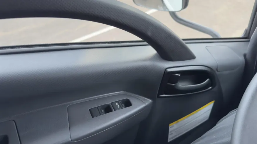 2025 Isuzu FVR | Photo 13 of 17