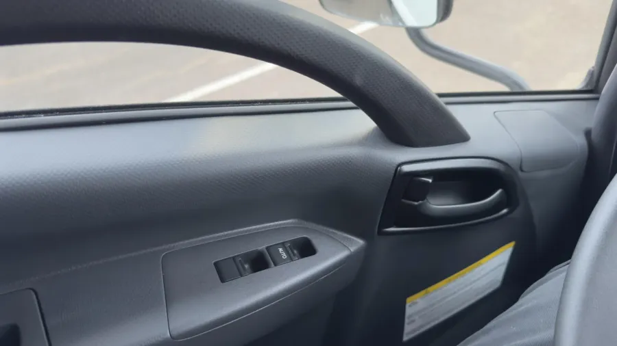 2025 Isuzu FVR | Photo 13 of 17