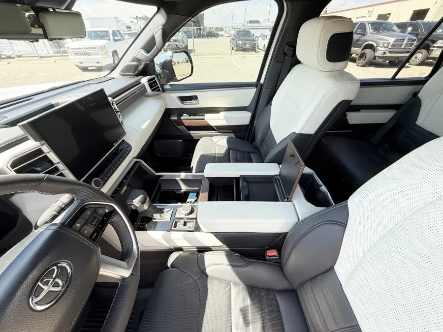 2024 Toyota Sequoia | Photo 8 of 23