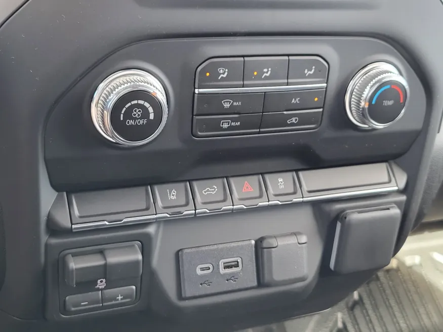 2026 GMC Sierra 2500HD Pro | Photo 16 of 24
