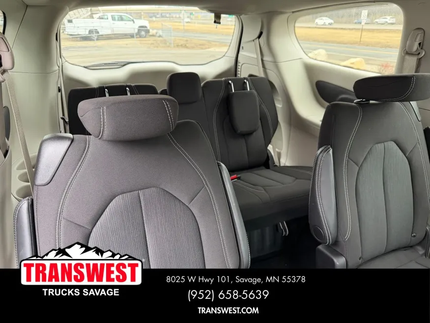 2024 Chrysler Voyager LX | Photo 19 of 23