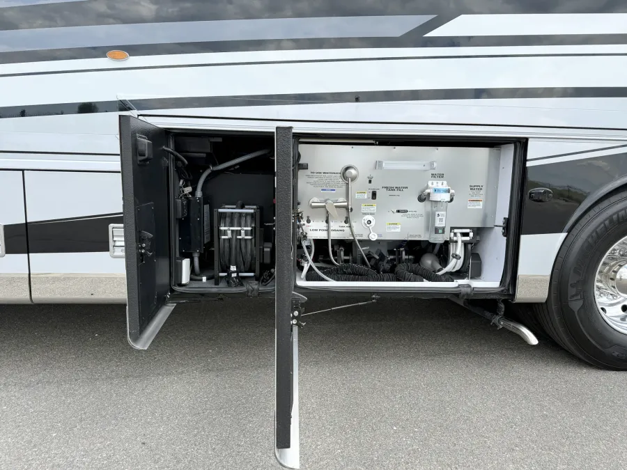 2026 Newmar Dutch Star 4369 | Photo 33 of 34