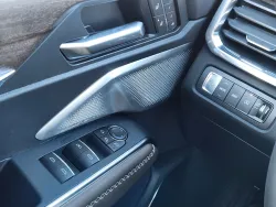 2026 GMC Acadia Denali Ultimate | Thumbnail Photo 17 of 25