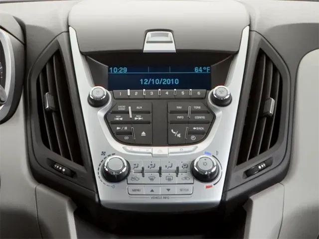 2013 Chevrolet Equinox | Photo 6 of 16