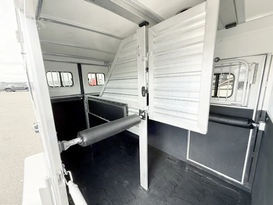 2027 Cimarron Norstar Warmblood 2HGN | Photo 9 of 20