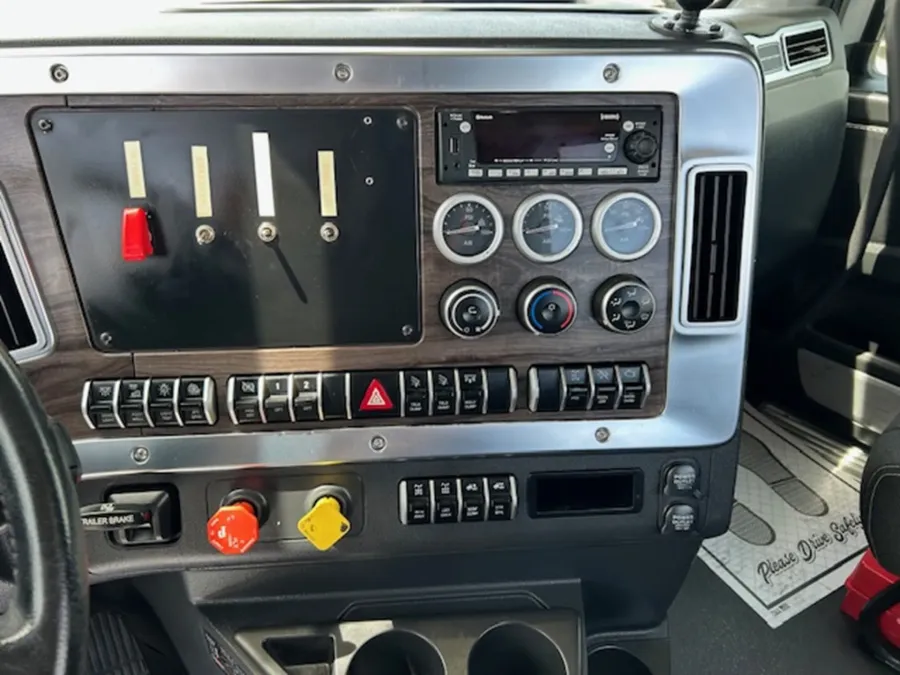 2022 Western Star 49X | Photo 10 of 15