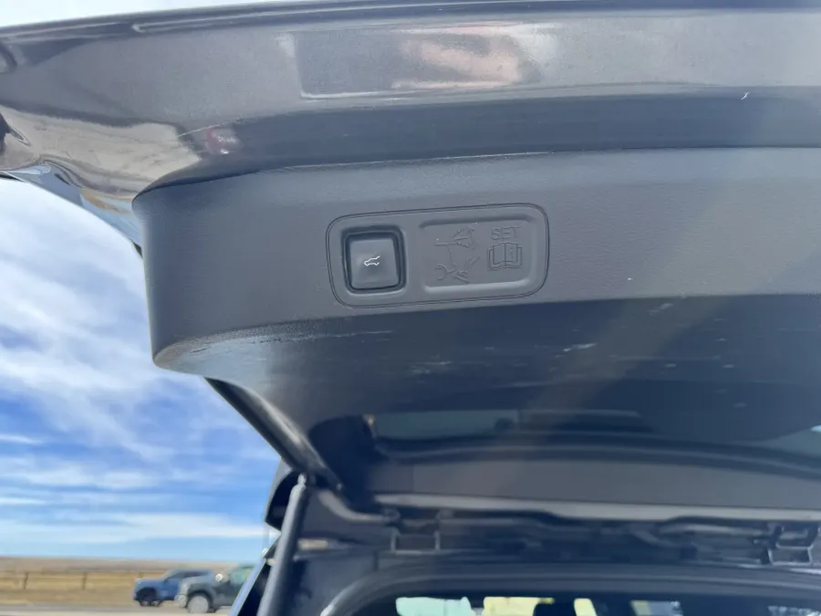 2019 Ford Expedition Limited | Photo 22 of 24