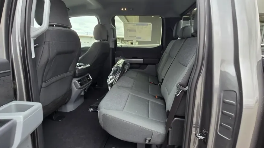 2026 Ford F-150 | Photo 38 of 40