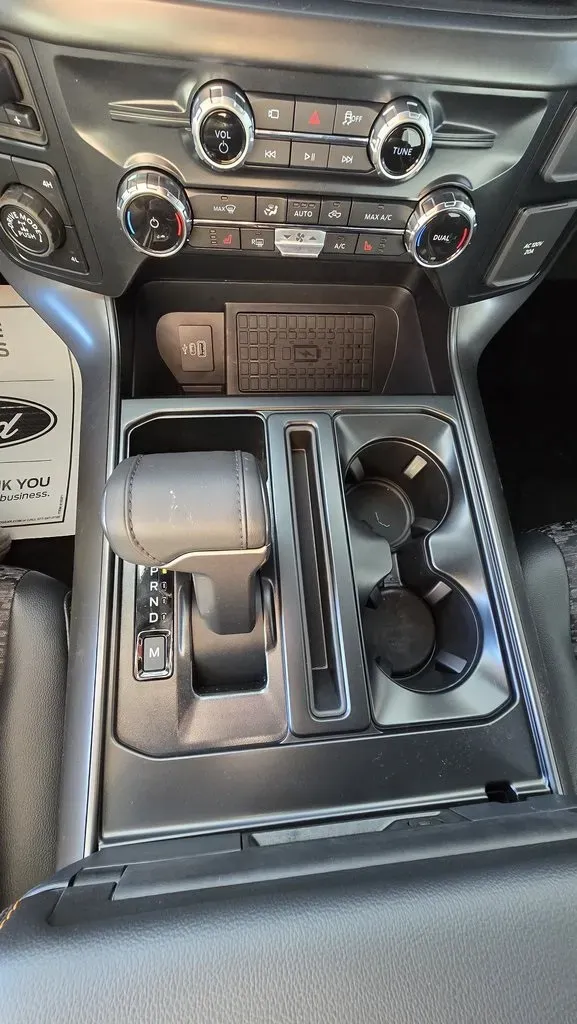 2025 Ford F-150 | Photo 24 of 31