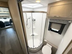 2026 Renegade Verona 36VSB | Thumbnail Photo 15 of 28