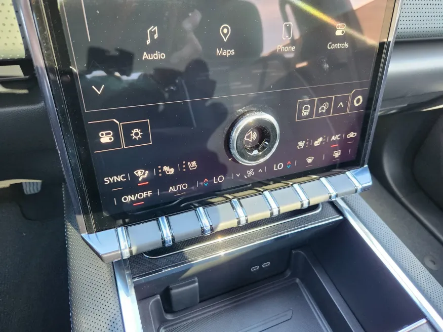 2026 GMC Sierra EV Extended Range AT4 | Photo 25 of 29