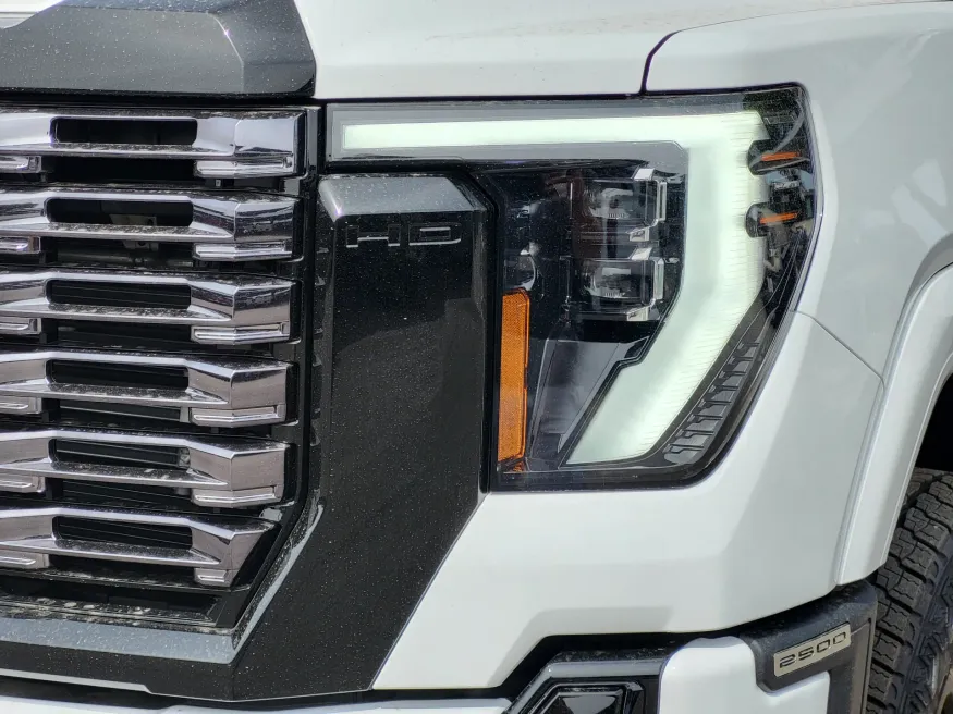 2026 GMC Sierra 2500HD Denali Ultimate | Photo 7 of 25