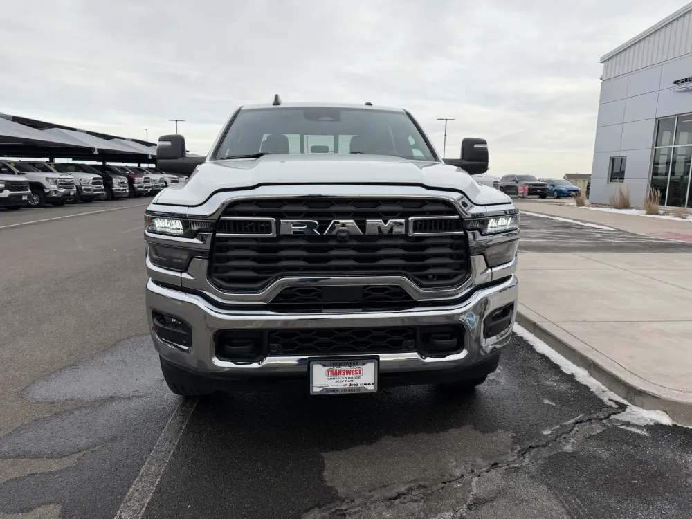 2026 RAM 3500 Tradesman - Photo 2