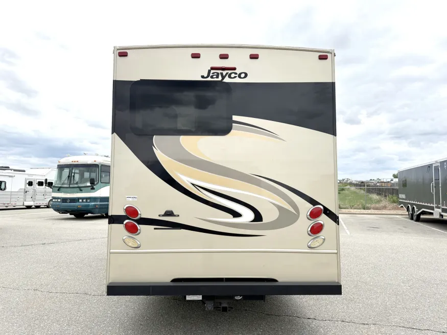 2017 Jayco Melbourne 24LP | Photo 14 of 21