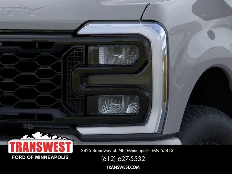 2026 Ford Super Duty F-350 Lariat | Photo 17 of 22
