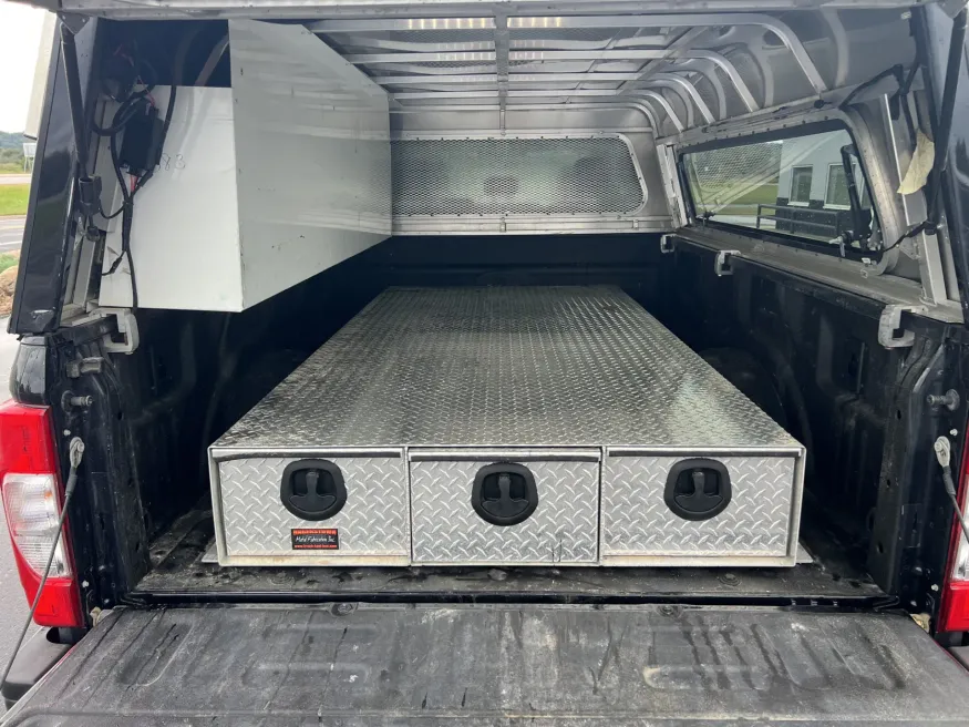 2022 Ford F-350 | Photo 14 of 15