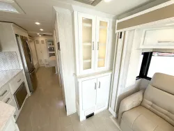 2022 Newmar New Aire 3543 | Thumbnail Photo 10 of 31
