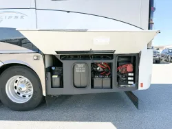 2012 Itasca Ellipse 42QD | Thumbnail Photo 28 of 32