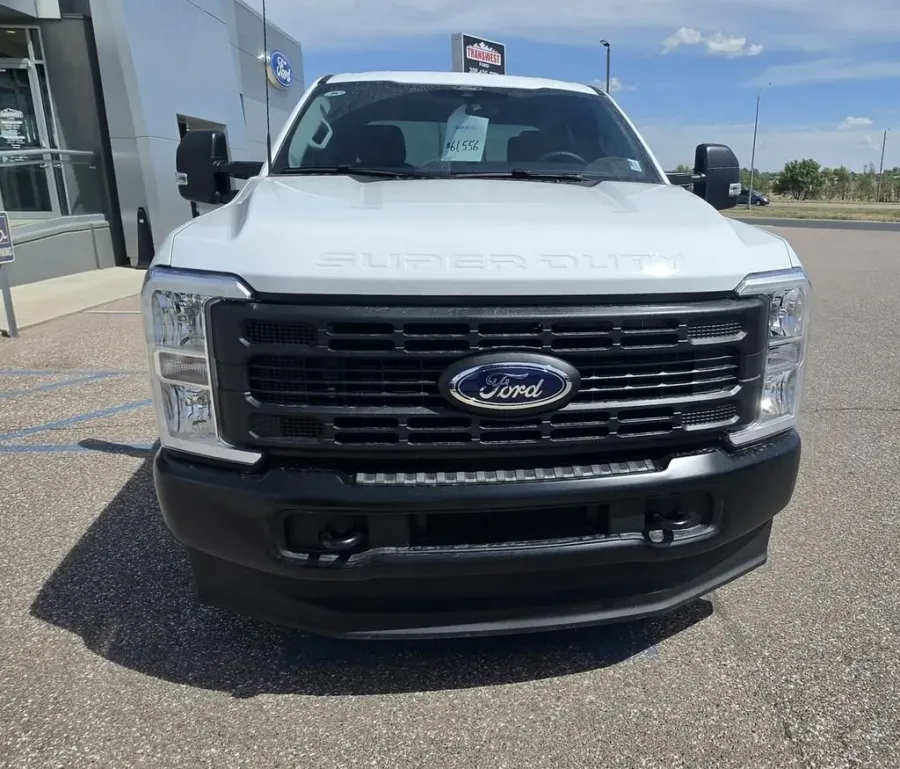 2026 Ford Super Duty F-250 | Photo 2 of 28