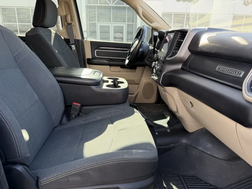 2022 RAM 2500 Big Horn | Photo 10 of 17