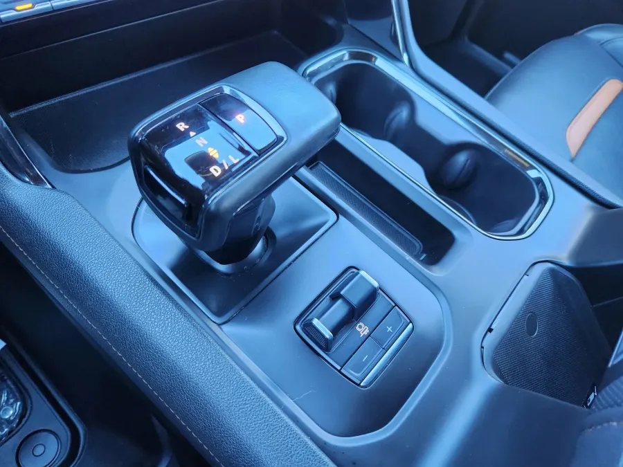 2023 GMC Sierra 1500 AT4 | Photo 28 of 31