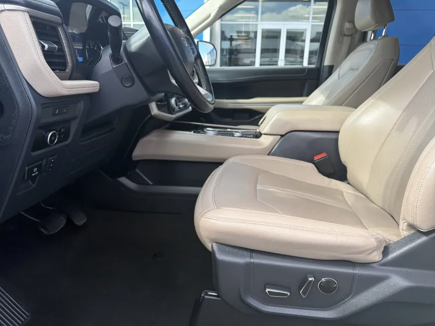 2024 Ford Expedition Limited | Photo 22 of 26