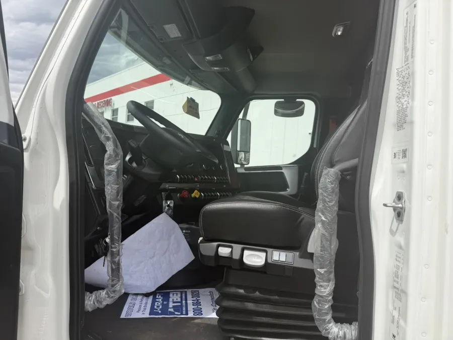 2026 Western Star 47X | Photo 8 of 9