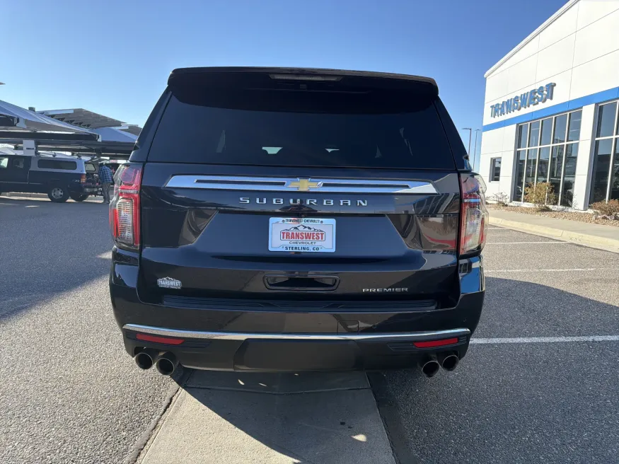 2024 Chevrolet Suburban Premier | Photo 3 of 23